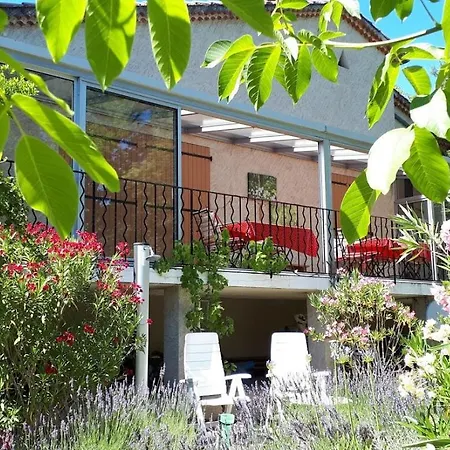 Vila La Maison Du Colonel Aubres